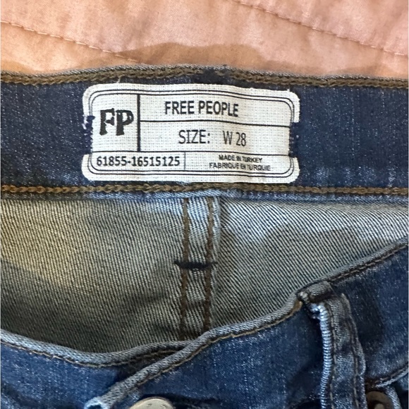 Free People distressed skinny jean | Size 28 - Picture 3 of 7